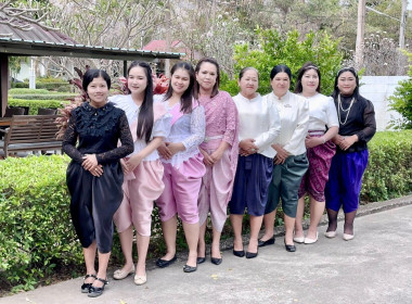 ขอเชิญชวนทุกท่านร่วมแต่งกายด้วยชุดไทย “นุ่งโจง ห่มสไบ ... พารามิเตอร์รูปภาพ 4