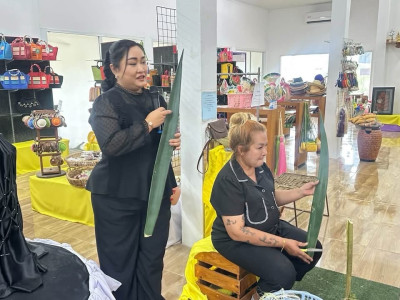 เจ้าหน้าที่งานเผยแพร่ประชาสัมพันธ์ ... พารามิเตอร์รูปภาพ 1