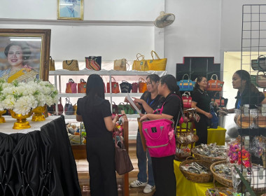 งานเผยแพร่ประชาสัมพันธ์ ให้การต้อนรับคณะศึกษาดูงานจำนวน 2 ... พารามิเตอร์รูปภาพ 7